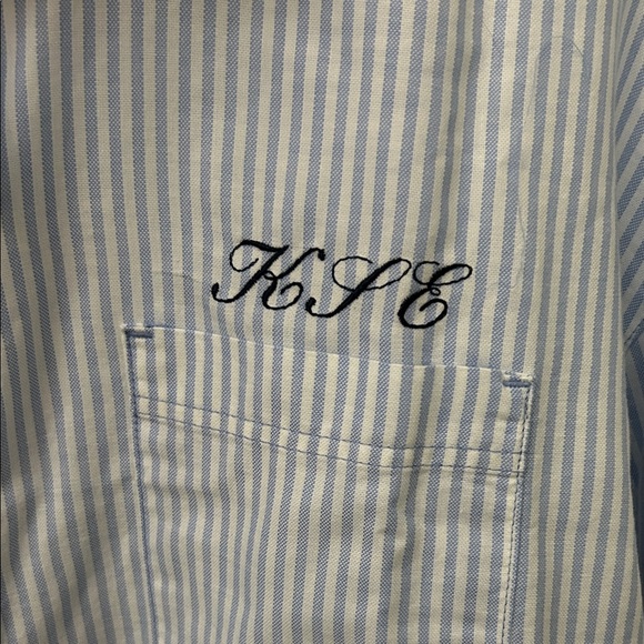 Oversized button up - Picture 2 of 2